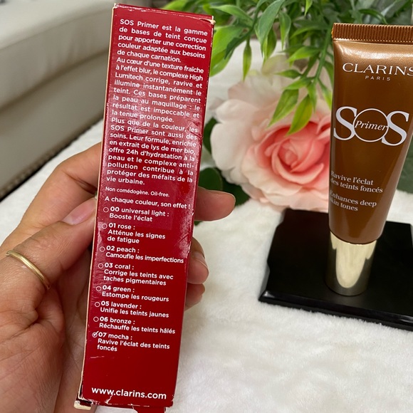 Clarins SOS Face Primer #07 Mocha: Enhances Deep Skin Tones - Size 30mL / 1 Oz. - Picture 5 of 7